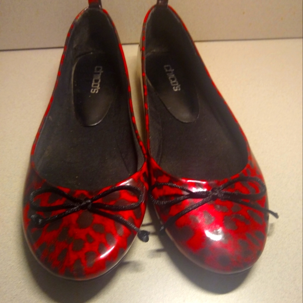 Chico's size 9 ladies red and black animal print ballet flats.